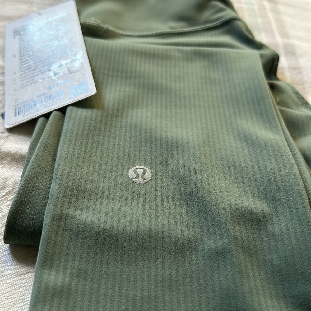 Lululemon Wunder Train Ribbed HR - Picture 2 of 3